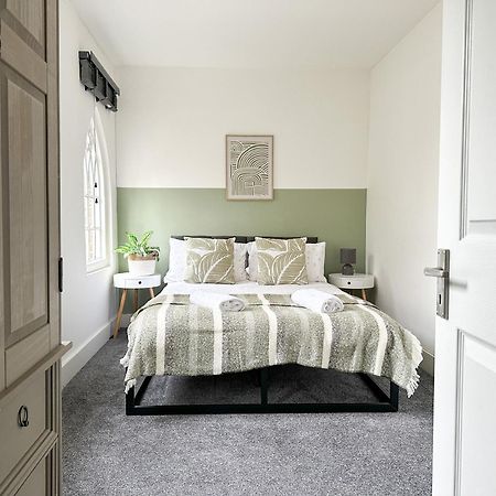 Stylish & Spacious City Centre 3-Bedroom Townhouse - Sleeps 6 Canterbury Kültér fotó