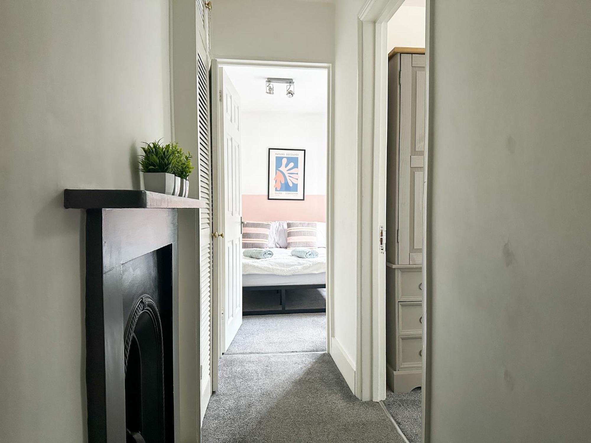 Stylish & Spacious City Centre 3-Bedroom Townhouse - Sleeps 6 Canterbury Kültér fotó
