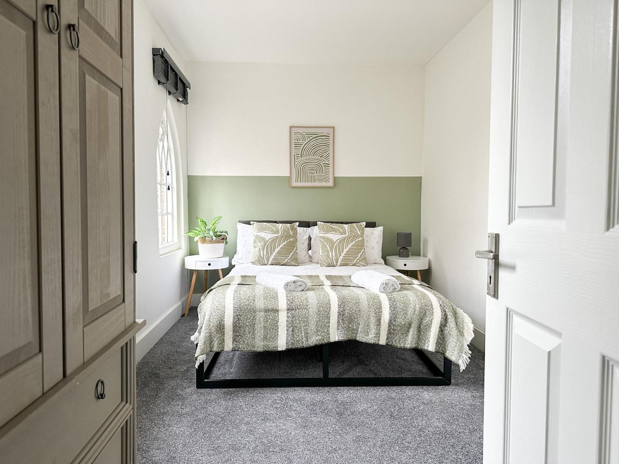 Stylish & Spacious City Centre 3-Bedroom Townhouse - Sleeps 6 Canterbury Kültér fotó